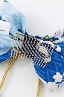 三日月宗近モデルの髪飾り。