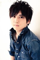 轟焦凍役の梶裕貴。