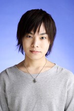 爆豪勝己役の岡本信彦。