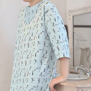 「ゆったりワンピース」の着用イメージ。