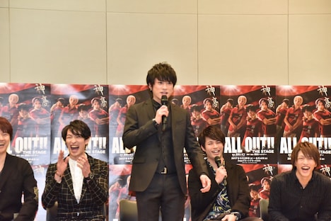 制作発表の様子。