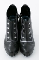 ギルバート＝ナイトレイモデルのブーティ。