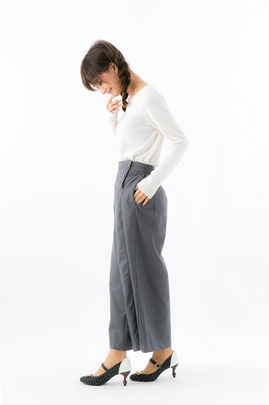 オズ＝ベザリウスモデルのパンプス着用例。