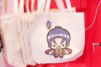 サンリオと月刊コロコロコミックのコラボによるアイテム。