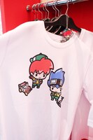 サンリオと月刊コロコロコミックのコラボによるアイテム。