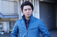 佐野和真演じる浜崎龍男。