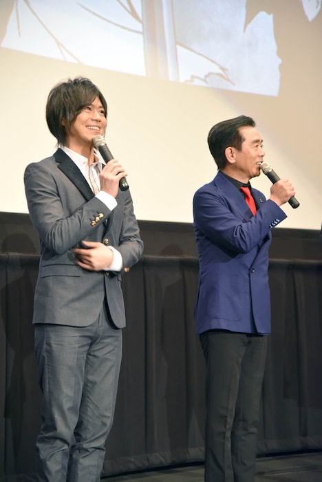 舞台挨拶の様子。