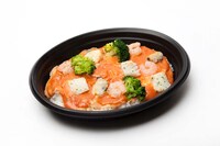 「黒瀬くんが食べさせてくれた『魚介のトマトクリームリゾット』」（3月10日～21日まで提供） ※写真・画像は制作途中のため、実際とは異なる場合があります。