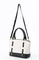 中島敦モデルのバッグ。