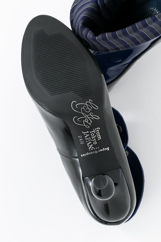 「黒執事 Book of Circus」シエル・ファントムハイヴモデルのショートブーツ。