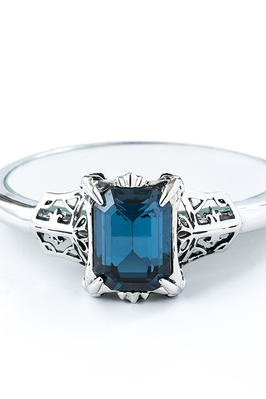 「黒執事 Book of Circus」リングミラー