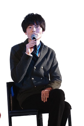 内山昂輝