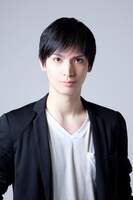 小波津亜廉（根津甚八役）