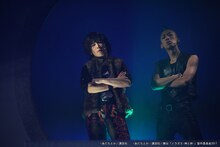 丸目聖人演じる瑞丸とNAO-G演じる禄丸。