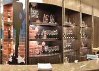 「次元のバー」より。