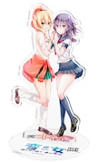 「変女」「はじめてのギャル」のコラボアクリルフィギュア。