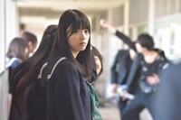 馬場ふみか演じる篠岡京。