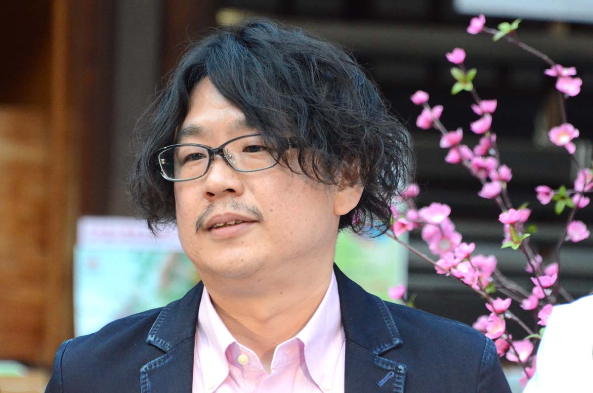 神徳幸治
