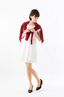 「ユーリ!!! on ICE」コラボパンプス ヴィクトル・ニキフォロフモデル着用イメージ