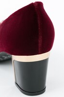 「ユーリ!!! on ICE」コラボパンプス ヴィクトル・ニキフォロフモデル