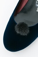 「ユーリ!!! on ICE」コラボパンプス 勝生勇利モデル