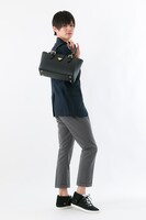 「遊☆戯☆王デュエルモンスターズ」コラボバッグ 武藤遊戯モデル着用イメージ