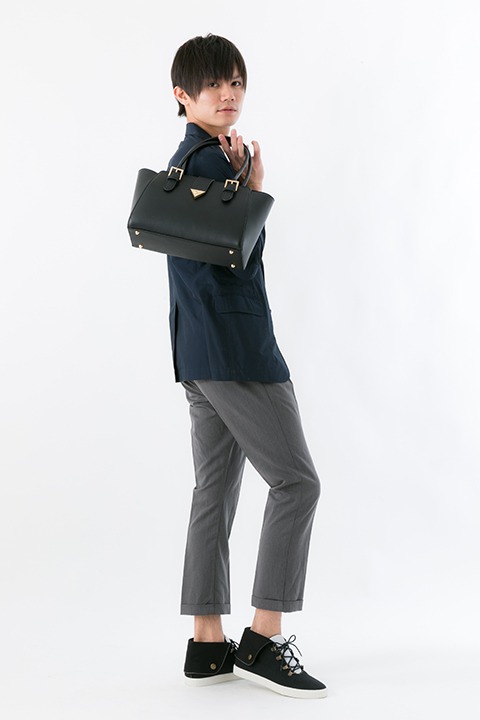 「遊☆戯☆王デュエルモンスターズ」コラボバッグ 武藤遊戯モデル着用イメージ