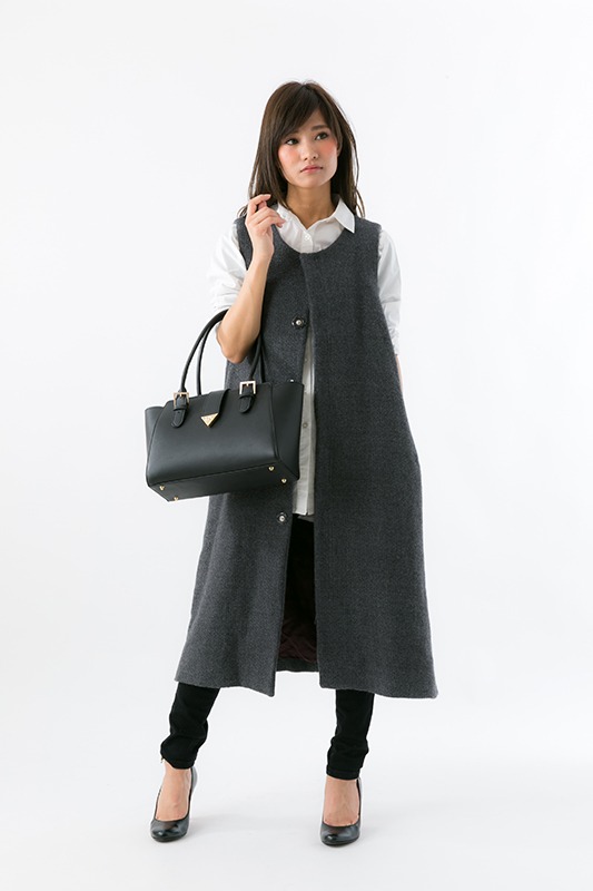 「遊☆戯☆王デュエルモンスターズ」コラボバッグ 武藤遊戯モデル着用イメージ