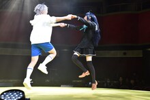 奥田こころ演じる二階堂夏歩と荒牧慶彦演じる高橋奏。