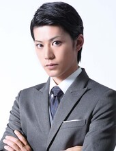 阿部快征演じる小田切。