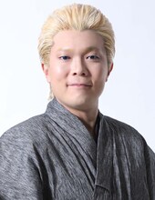 オラキオ演じるゴードン。