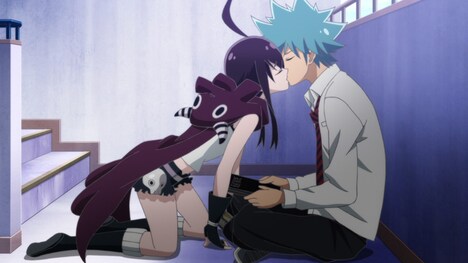 「恋愛暴君」のPVより。