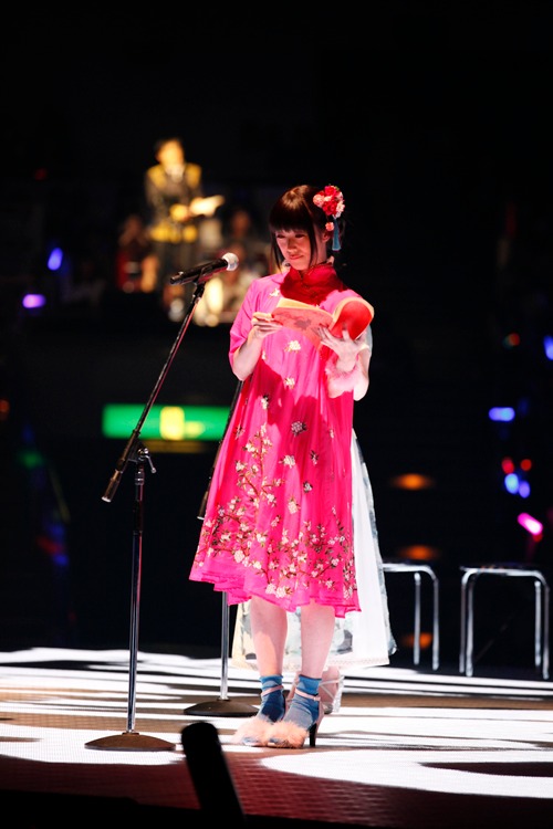 神楽役の釘宮理恵。