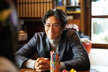 伊勢谷友介演じる誠二郎。