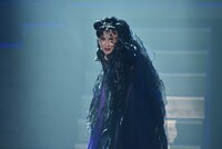 大月さゆ演じるネヘレニア。