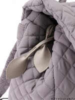 「キルティングリュック」