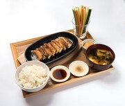 「餃子パーティ定食」