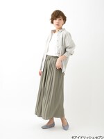 「Re:vale レインボーステッチワークシャツ」着用画像