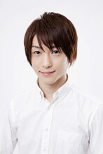 石田佐吉役の鈴木拡樹。