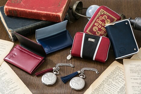 「鋼の錬金術師」のキャラクターをモチーフにしたアイテム。