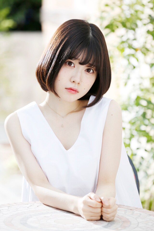 伊佐那海役を演じる礒部花凜。