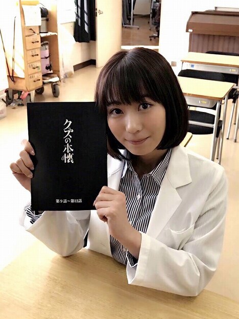 ドラマ「クズの本懐」に出演した安済知佳。