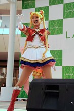 セーラームーン役の野本ほたる。