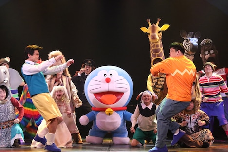 「舞台版ドラえもん『のび太とアニマル惑星（プラネット）』」プレスコールの様子。撮影：田中亜紀