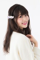 逢坂壮五モデルのバレッタの着用例。