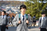 映画「ReLIFE リライフ」より。