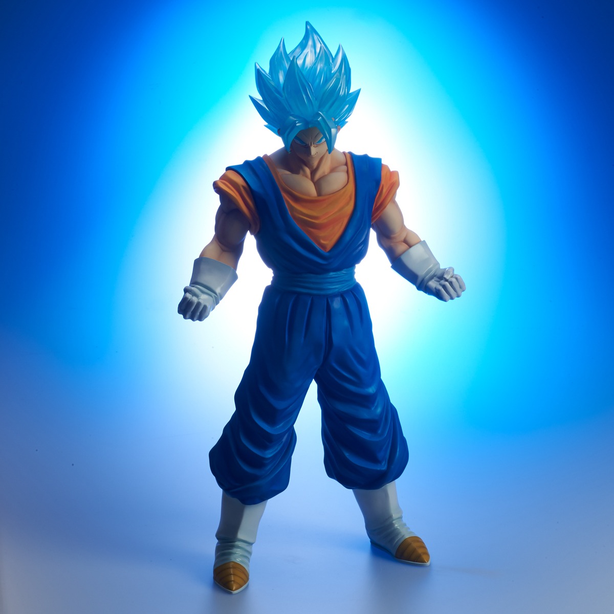 「ギガンティックシリーズ ドラゴンボール超 SSGSS ベジット」