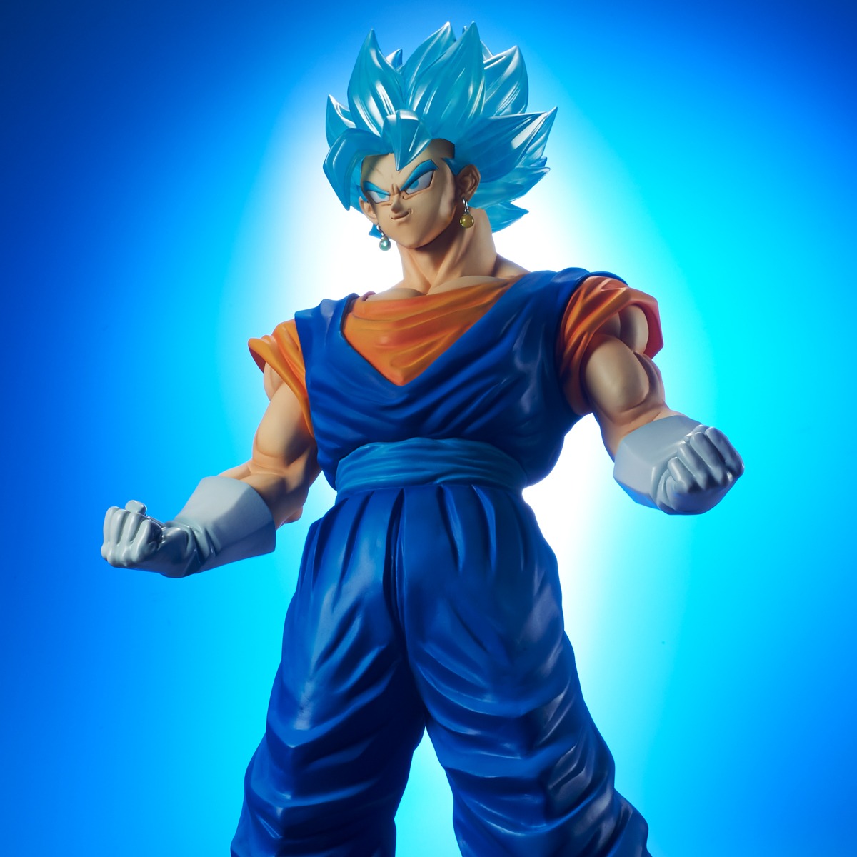 「ギガンティックシリーズ ドラゴンボール超 SSGSS ベジット」