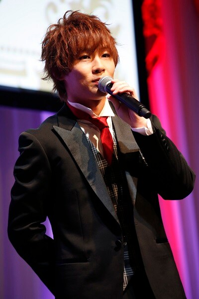 ブルーノ役の安達勇人。