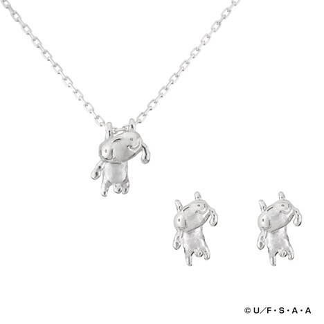 「シロ」シリーズのジュエリー。